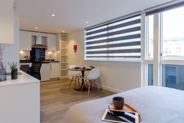 Premium Double Studio Plus - Image 2