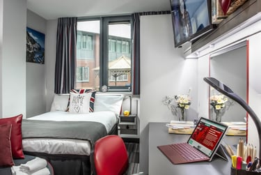 Platinum En-suite Serviced Apartment at Study Inn Lemyngton Street, 2 Lemyngton Street, Charnwood, Loughborough, LE111UH - Image 2