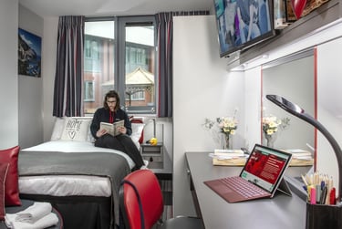 Diamond En-suite Serviced Apartment at Study Inn Lemyngton Street, 2 Lemyngton Street, Charnwood, Loughborough, LE111UH - Image 2