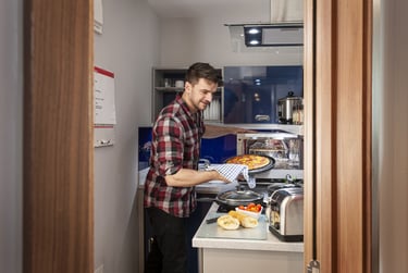 Diamond Studio at Study Inn Lemyngton Street, 2 Lemyngton Street, Charnwood, Loughborough, LE111UH - Image 9