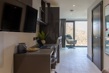 Premium Studio at The Residence, St Columbas Close, City Centre, Coventry, CV14BX - Image 4