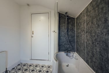 4 bed house, Oxford Street, City Centre, Loughborough, LE115DR - Image 12