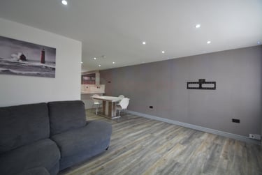 3 bed house, Woodsley Road, Hyde Park, Leeds, LS61SB - Image 7