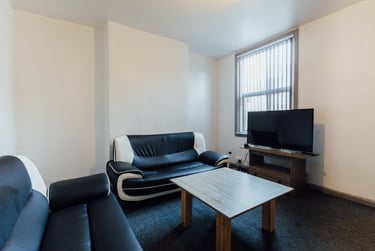 6 bed house, Marshall Street, Newland, Hull, HU53DA - Image 10