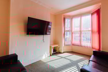 2 bed house, Ryde Street, Newland, Hull, HU51PB - Image 2