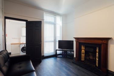 5 bed house, Herrick Road, Shelthorpe, Loughborough, LE112BU - Image 3