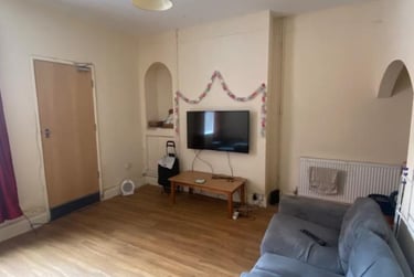 4 bed house, Monks Road, City Centre, Lincoln, LN25PG - Image 2