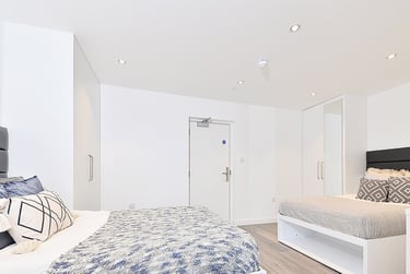 Classic Twin Studio at Miura, 33 Curzon Street, City Centre, Nottingham, NG31BE - Image 1