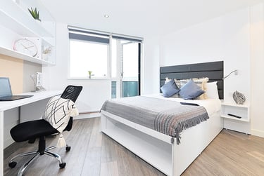 Super Deluxe Double Studio at Miura, 33 Curzon Street, City Centre, Nottingham, NG31BE - Image 1