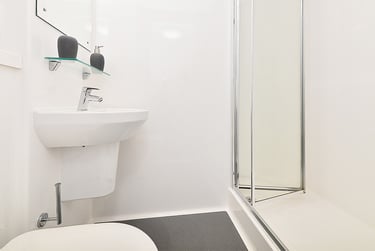 Bronze Studio at The Mill House, 400 Gorgie Road, Gorgie, Edinburgh, EH112BF - Image 3