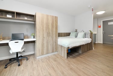 Platinum Studio at The Mill House, 400 Gorgie Road, Gorgie, Edinburgh, EH112BF - Image 1