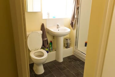 1 bed house, Churchgate, City Centre, Loughborough, LE111TZ - Image 3