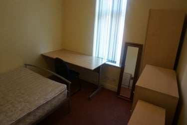 6 bed house, Royland Road, City Centre, Loughborough, LE112EH - Image 5