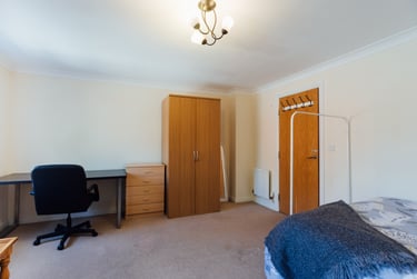4 bed house, Goldfinch Close, City Centre, Loughborough, LE113HG - Image 7