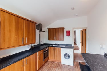 3 bed house, Leopold Street, City Centre, Loughborough, LE115DN - Image 2