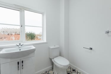 5 bed house, Goods Yard Close, City Centre, Loughborough, LE115EB - Image 8