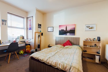 3 bed house, Leopold Street, City Centre, Loughborough, LE115DN - Image 2