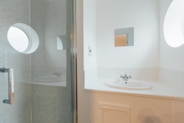 5 bed house, Goods Yard Close, City Centre, Loughborough, LE115EB - Image 10