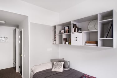 Classic Ensuite (Clifton House) at Clifton and Stewart House, 1 Clifton Place, City Centre, Glasgow, G37LD - Image 1