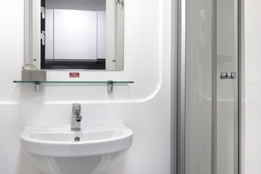 Deluxe Ensuite (Clifton House) at Clifton and Stewart House, 1 Clifton Place, City Centre, Glasgow, G37LD - Image 7