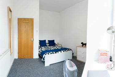 2 bed house, Beechwood Crescent, Burley, Leeds, LS42LL - Image 7