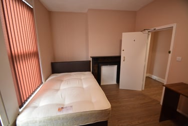 7 bed house, Brudenell Road, Hyde Park, Leeds, LS61EG - Image 6