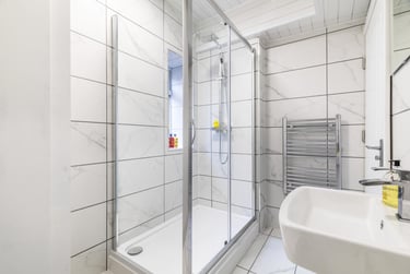 5 bed house, Queens Road, Hyde Park, Leeds, LS61HY - Image 12