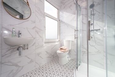 6 bed house, Kendal Lane, Woodhouse, Leeds, LS31AY - Image 1