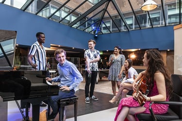 Gold En-suite Serviced Apartment at Study Inn Talbot Street, Lambert House, 80 Talbot Street, Nottingham Trent University, Nottingham, NG15EN - Image 4