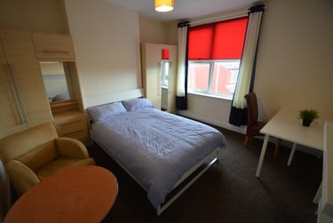 4 bed house, Burchett Terrace, Rampart Road, Leeds, LS62LR - Image 6