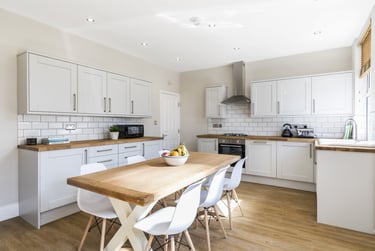 6 bed house, St. Michaels Road, Headingley, Leeds, LS63BG - Image 1