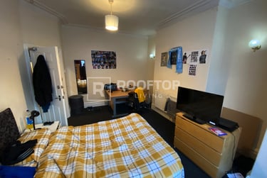 8 bed house, Chestnut Avenue, Hyde Park, Leeds, LS61AZ - Image 5