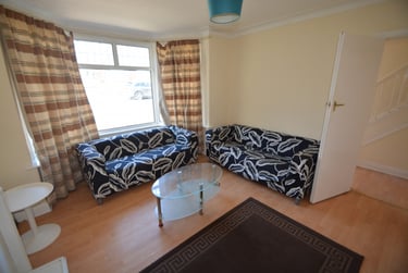 3 bed house, Derwentwater Grove, Headingley, Leeds, LS63EN - Image 1