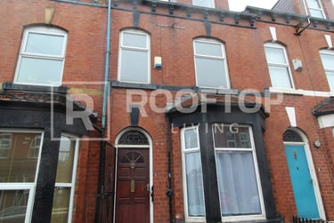6 bed house, Hessle Place, Hyde Park, Leeds, LS61EU - Image 3
