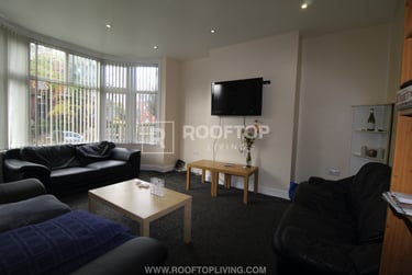 7 bed house, St. Michaels Villas, Headingley, Leeds, LS63AF - Image 1