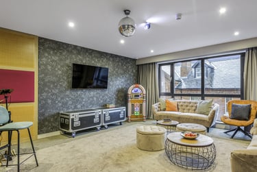 Elegance Apartment at Iconinc, Gravity, Beaumont Fee, City Centre, Lincoln, LN11UH - Image 6