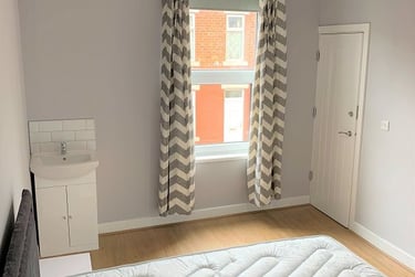 5 bed house, Delph Mount, Rampart Road, Leeds, LS62HS - Image 11