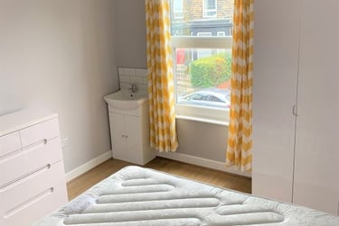 5 bed house, Delph Mount, Rampart Road, Leeds, LS62HS - Image 14