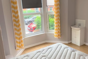 5 bed house, Delph Mount, Rampart Road, Leeds, LS62HS - Image 15