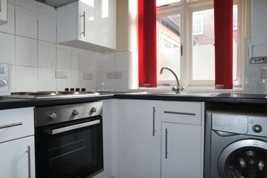 3 bed house, The Avenue, West End, Lincoln, LN11PA - Image 2