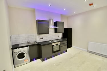 1 bed house, Ashwood Terrace, Hyde Park, Leeds, LS62EH - Image 3