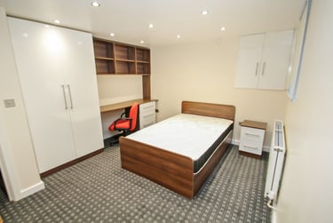 6 bed house, Hessle Mount, Hyde Park, Leeds, LS61EP - Image 10