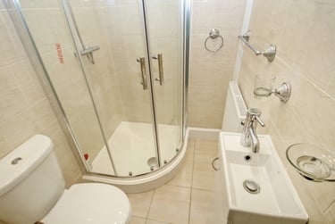 6 bed house, Hessle Mount, Hyde Park, Leeds, LS61EP - Image 12