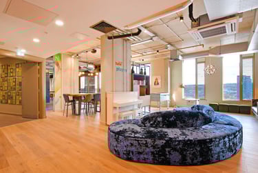 Bronze Studio at LIV Student Sheffield, 131 Ecclesall Road, City Centre, Sheffield, S118HY - Image 22