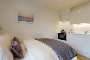 Classic Plus Studio at One London Road, London Road, Keele University School Of Medicine, Newcastle under Lyme, ST51LZ - Image 1