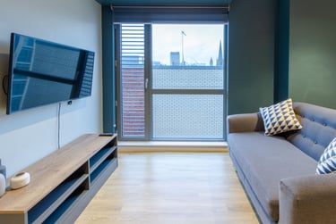 Prestige Accessible Studio at Crown House, West Bar, Broomhall, Sheffield, S38PH - Image 2