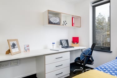 Silver Studio at Fulham Palace Studios, 168-188 Fulham Palace Road, Hammersmith, London, W69PA - Image 10