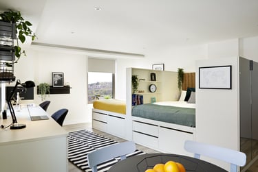 Wade Deluxe Twin Studio at Student Castle, 2-6 Pelham Terrace, Hove Station, Brighton, BN24GS - Image 1