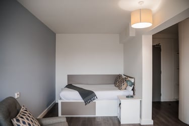 Premium Studio - Image 1