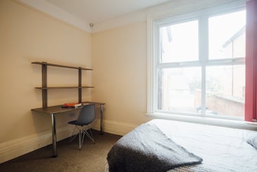 19 bed house, Ashby Road, City Centre, Loughborough, LE113AD - Image 10